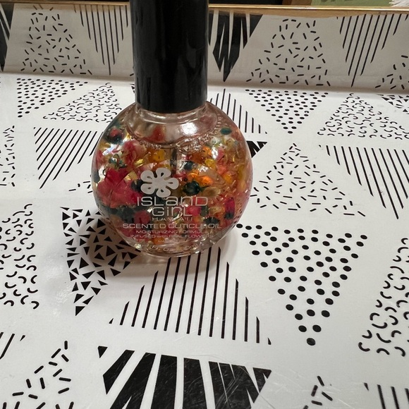 Island Girl Cuticle Oil - Picture 2 of 4